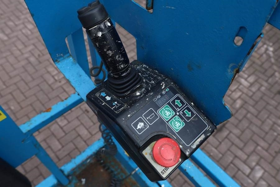 Genie GS2646 Electric, Working Height 9.80m, Capacity 45 - Nacelle ciseaux: photos 5 Genie GS2646 Electric, Working Height 9.80m, Capacity 45 - Nacelle ciseaux: photos 5