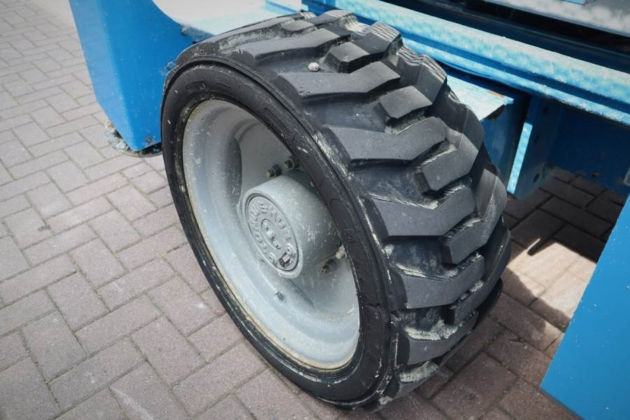 Nacelle ciseaux Genie GS4390 Diesel, 4x4 Drive, 15.11m Working Height 68: photos 9