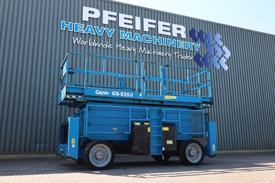 Genie GS5390 Diesel, 4x4 Drive, 18.15m Working Height, 6 - Nacelle ciseaux: photos 1 Genie GS5390 Diesel, 4x4 Drive, 18.15m Working Height, 6 - Nacelle ciseaux: photos 1
