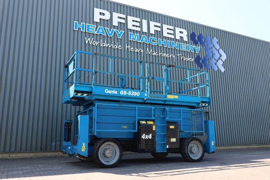 Genie GS5390 Diesel, 4x4 Drive, 18.15m Working Height, 6 - Nacelle ciseaux: photos 1 Genie GS5390 Diesel, 4x4 Drive, 18.15m Working Height, 6 - Nacelle ciseaux: photos 1