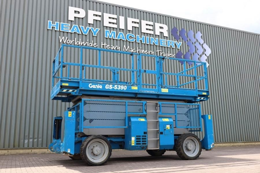 Genie GS5390 Diesel, 4x4 Drive, 18.15m Working Height, 6 - Nacelle ciseaux: photos 1 Genie GS5390 Diesel, 4x4 Drive, 18.15m Working Height, 6 - Nacelle ciseaux: photos 1