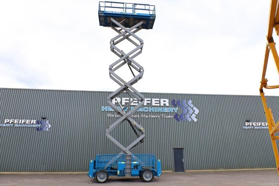 Genie GS5390 Diesel, 4x4 Drive, 18.15m Working Height, 6 - Nacelle ciseaux: photos 3 Genie GS5390 Diesel, 4x4 Drive, 18.15m Working Height, 6 - Nacelle ciseaux: photos 3