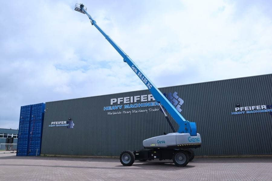 Genie SX135XC Diesel, 43m Working Height, 27.5m Reach, B - Nacelle télescopique: photos 2 Genie SX135XC Diesel, 43m Working Height, 27.5m Reach, B - Nacelle télescopique: photos 2