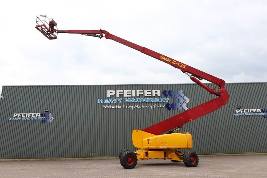 Genie ZX135/70 Diesel, 4x4x4 Drive, 43m Lifting Height, - Nacelle articulée: photos 3 Genie ZX135/70 Diesel, 4x4x4 Drive, 43m Lifting Height, - Nacelle articulée: photos 3