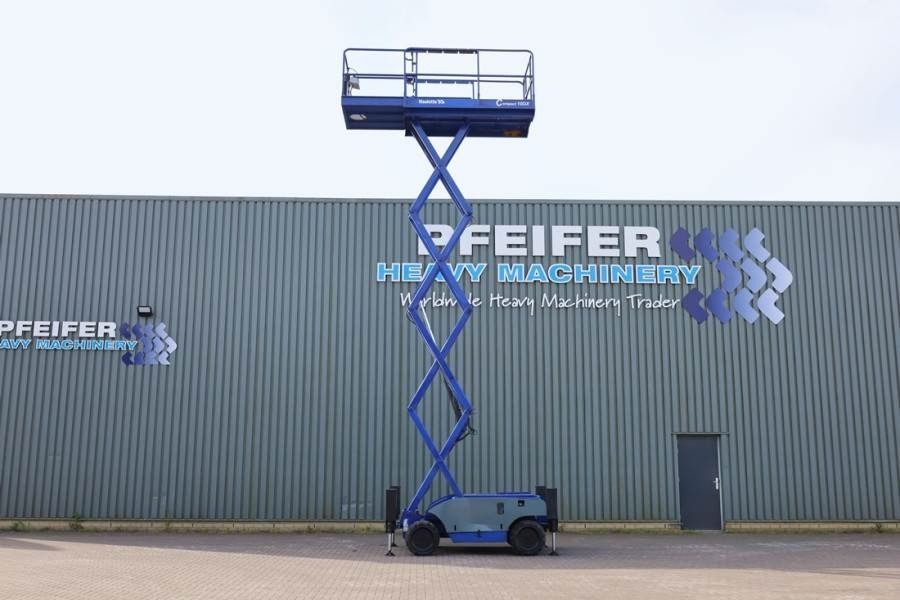 Haulotte COMPACT 10DX Diesel, 4x4 Drive, 10.15m Working Hei - Nacelle ciseaux: photos 3 Haulotte COMPACT 10DX Diesel, 4x4 Drive, 10.15m Working Hei - Nacelle ciseaux: photos 3