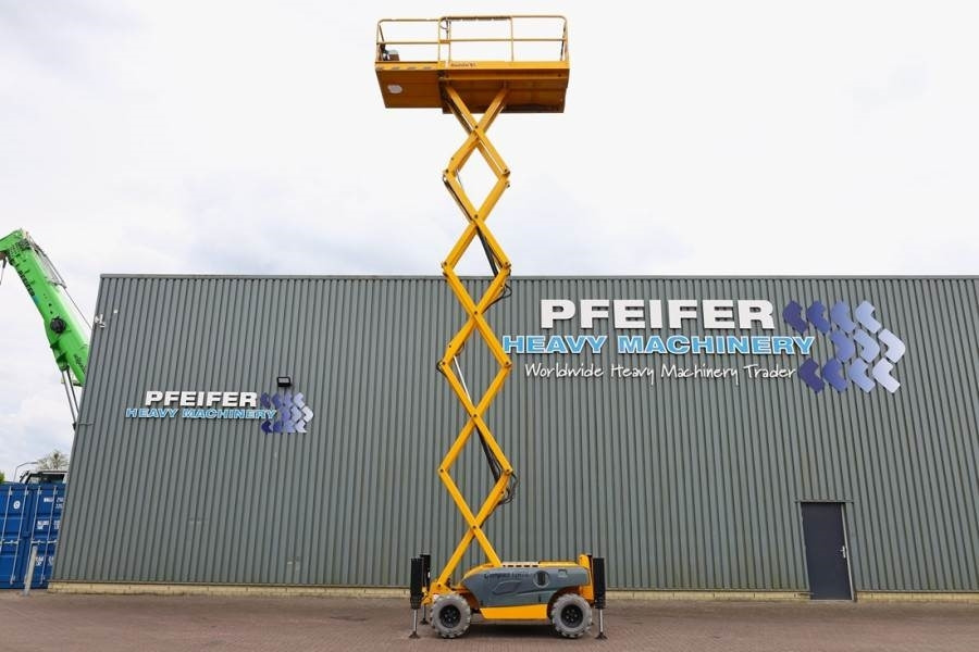 Haulotte Compact 12RTE Electric, 12m Working Height, 450kg - Nacelle ciseaux: photos 3 Haulotte Compact 12RTE Electric, 12m Working Height, 450kg - Nacelle ciseaux: photos 3