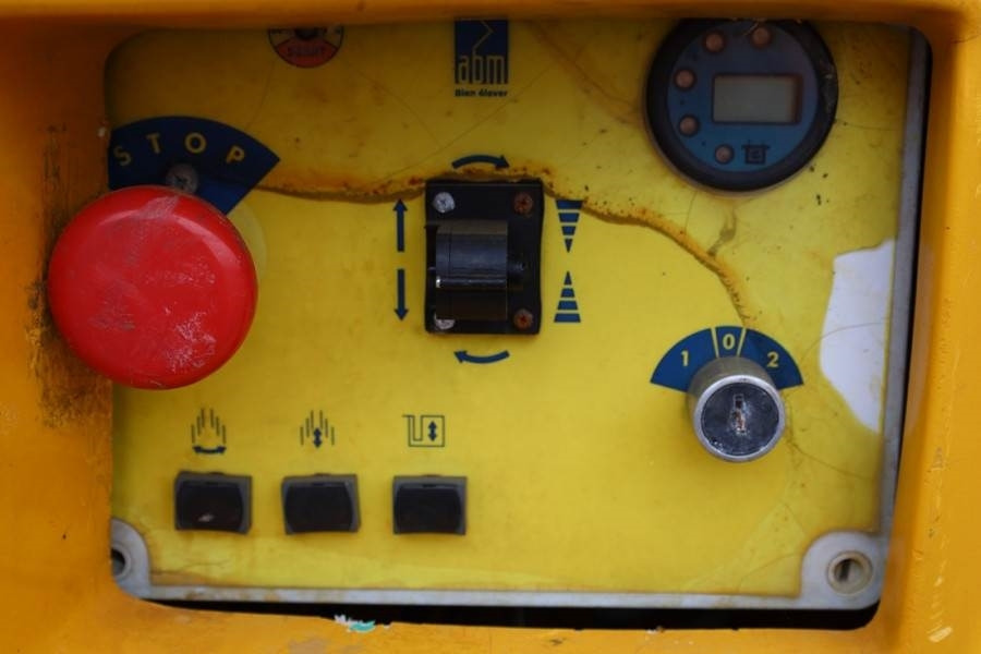 Haulotte STAR 12 Electric, 12m Working Height, 3m Reach, 21 - Nacelle articulée: photos 4 Haulotte STAR 12 Electric, 12m Working Height, 3m Reach, 21 - Nacelle articulée: photos 4