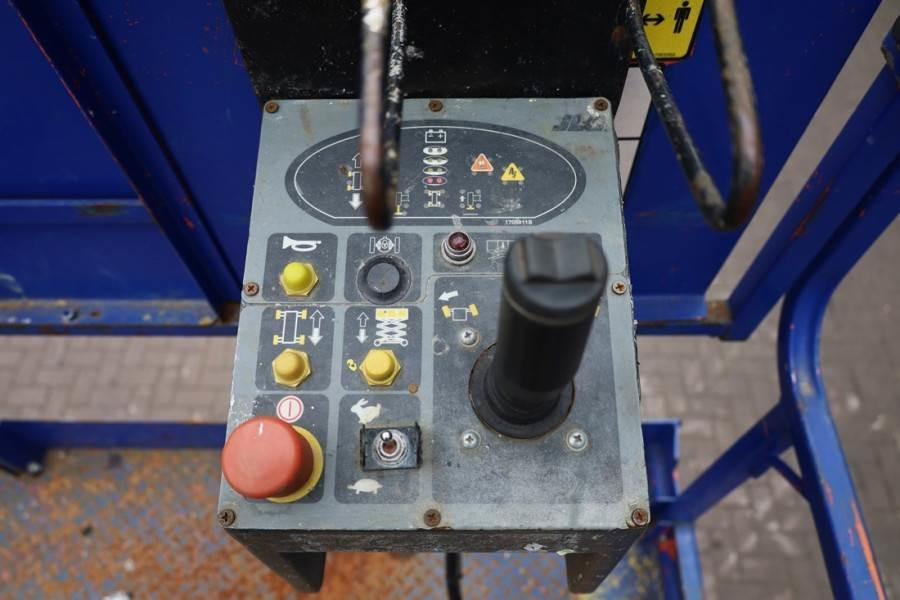 JLG 4069LE Electric, 14.2m Working Height, 360kg Capac  - Nacelle ciseaux: photos 5 JLG 4069LE Electric, 14.2m Working Height, 360kg Capac  - Nacelle ciseaux: photos 5