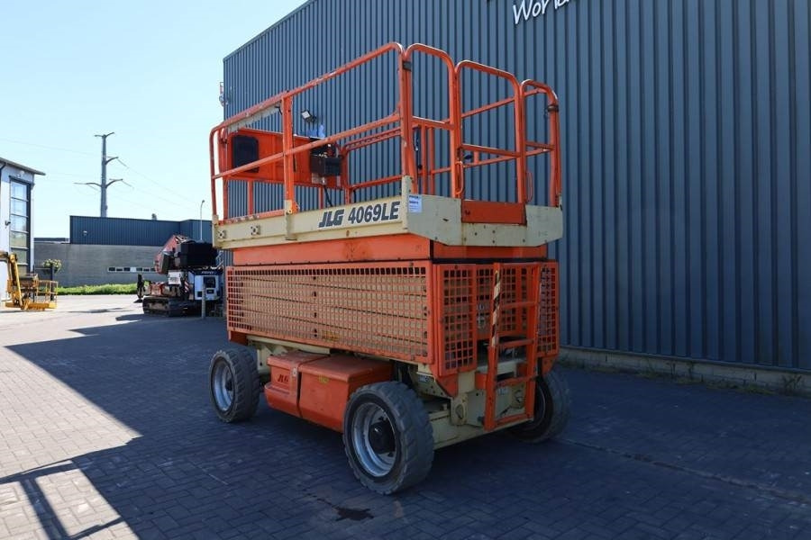 Crédit-bail de JLG 4069LE Electric, 14.2m Working Height, 360kg Capac  JLG 4069LE Electric, 14.2m Working Height, 360kg Capac: photos 8