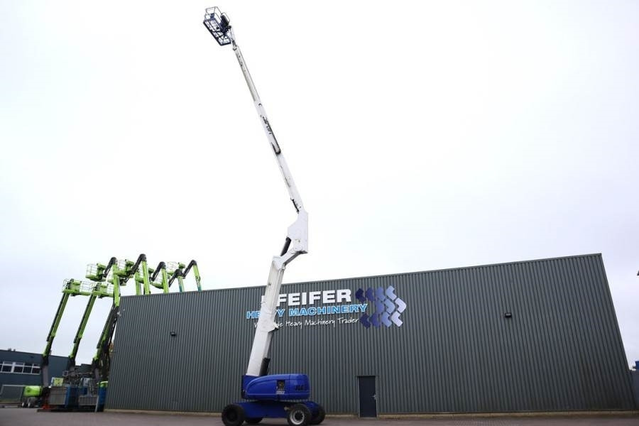 JLG 800AJ Diesel, 4x4x4 Drive, 26.5m Working Height, 1  - Nacelle articulée: photos 3 JLG 800AJ Diesel, 4x4x4 Drive, 26.5m Working Height, 1  - Nacelle articulée: photos 3