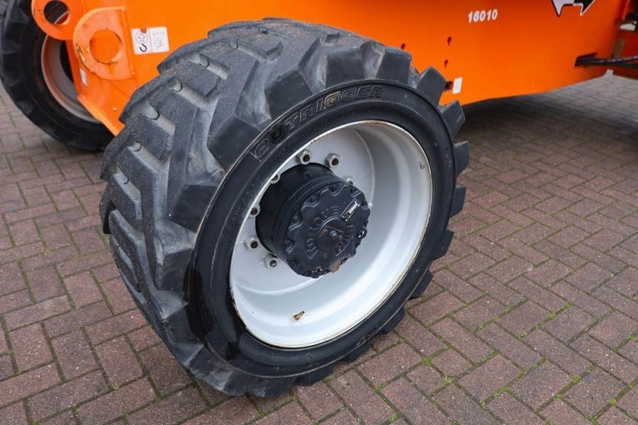 JLG 800AJ Valid Inspection, Diesel, 4x4 Drive, 26.5m W - Nacelle articulée: photos 2 JLG 800AJ Valid Inspection, Diesel, 4x4 Drive, 26.5m W - Nacelle articulée: photos 2