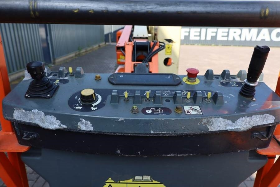 JLG E450AJ Electric, 16m Working Height, 7.2m Reach, 2  - Nacelle articulée: photos 4 JLG E450AJ Electric, 16m Working Height, 7.2m Reach, 2  - Nacelle articulée: photos 4