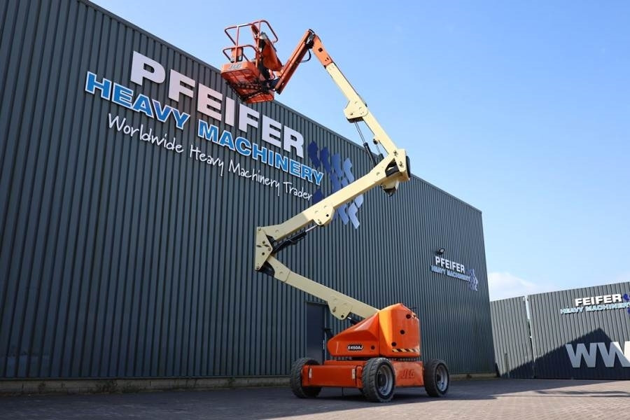 JLG E450AJ Electric, 16m Working Height, 7.2m Reach, 2  - Nacelle articulée: photos 2 JLG E450AJ Electric, 16m Working Height, 7.2m Reach, 2  - Nacelle articulée: photos 2