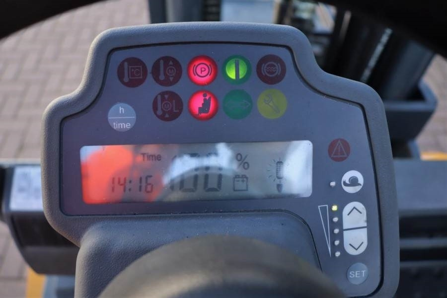 Jungheinrich EFG535 Electric, Lifting Height 4700mm, Freelift 1  - Chariot élévateur diesel: photos 5 Jungheinrich EFG535 Electric, Lifting Height 4700mm, Freelift 1  - Chariot élévateur diesel: photos 5