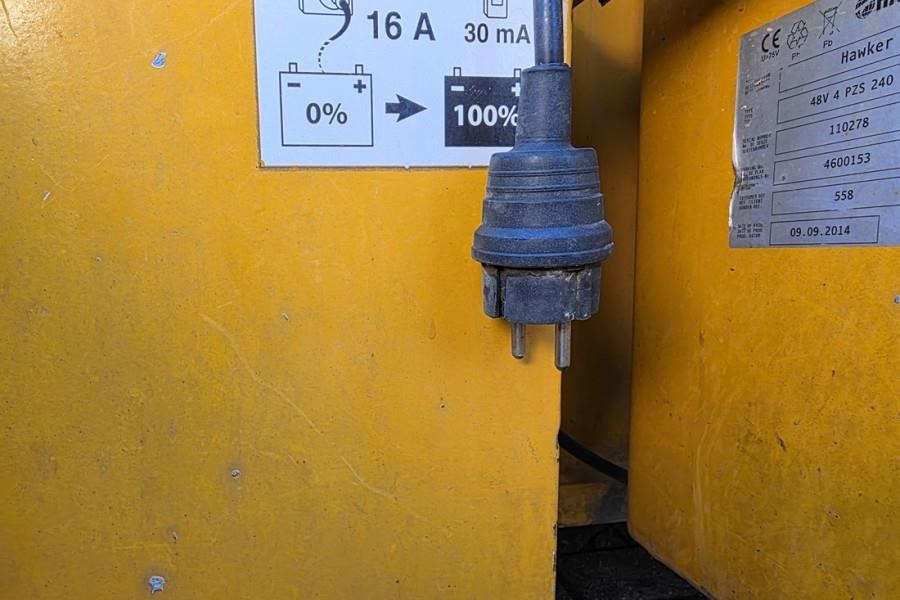 Nacelle articulée Manitou 150AETJ Compact As-Is, Electric, 15m Working Heigh: photos 15