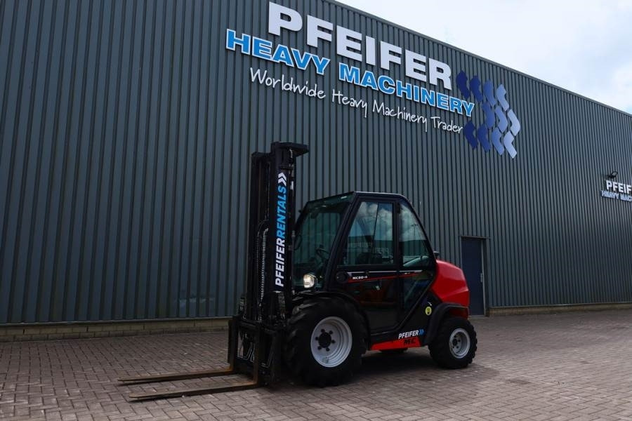 Manitou MC30-4 Valid Inspection, *Guarantee, Diesel, 4x4 D - Chariot tout terrain: photos 1 Manitou MC30-4 Valid Inspection, *Guarantee, Diesel, 4x4 D - Chariot tout terrain: photos 1