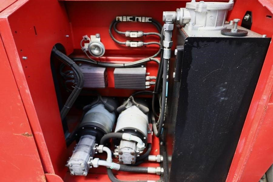 Nacelle ciseaux PB LIFT S151-19E 4x4 Electric, 4x4 Drive, 15m Working: photos 12