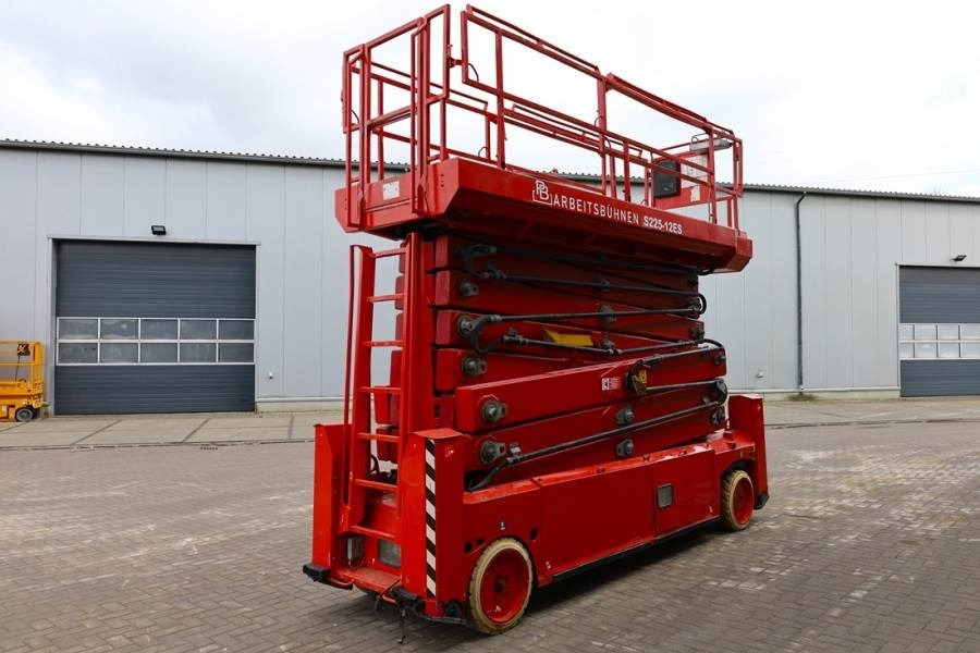 PB LIFT S225-12ES Electric, 22.5m Working Height, 450 - Nacelle ciseaux: photos 2 PB LIFT S225-12ES Electric, 22.5m Working Height, 450 - Nacelle ciseaux: photos 2