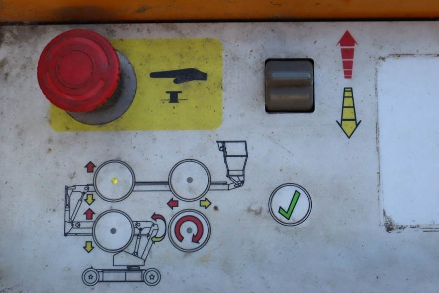 Snorkel A38E Electric, 13.5m Working Height, 6.1m Reach, 2 - Nacelle articulée: photos 5 Snorkel A38E Electric, 13.5m Working Height, 6.1m Reach, 2 - Nacelle articulée: photos 5