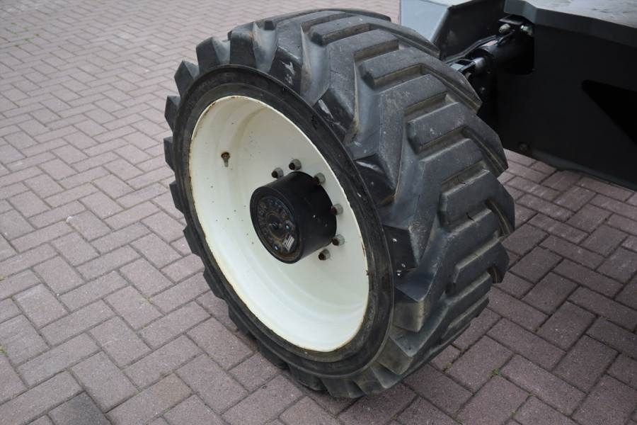 Snorkel A46JRT VALID INSPECTION, *GUARANTEE! Diesel, 4x4 D - Nacelle articulée: photos 4 Snorkel A46JRT VALID INSPECTION, *GUARANTEE! Diesel, 4x4 D - Nacelle articulée: photos 4