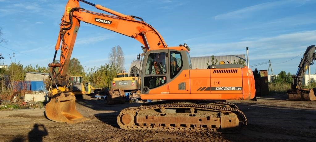 Doosan 225 LC - Pelle sur chenille: photos 1 Doosan 225 LC - Pelle sur chenille: photos 1