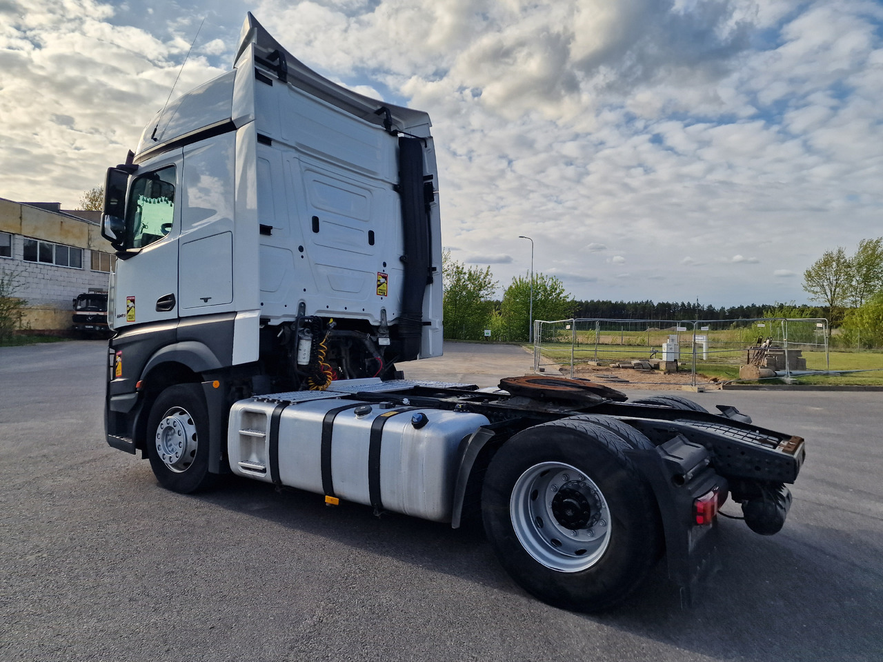 MERCEDES-BENZ Actros 1845 Retarder - Tracteur routier: photos 3 MERCEDES-BENZ Actros 1845 Retarder - Tracteur routier: photos 3
