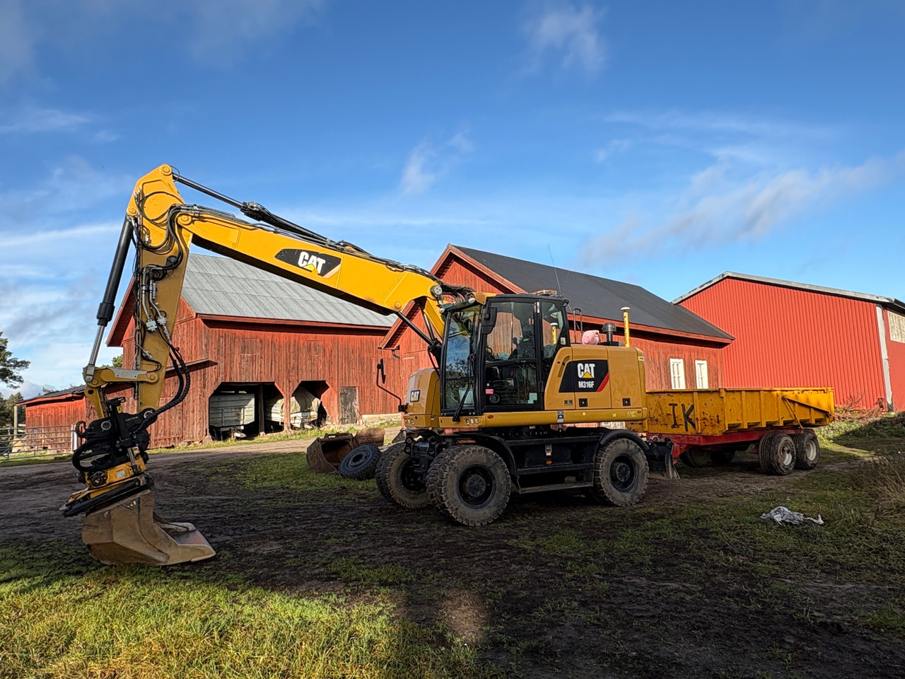 CAT M316F - Pelle: photos 1 CAT M316F - Pelle: photos 1