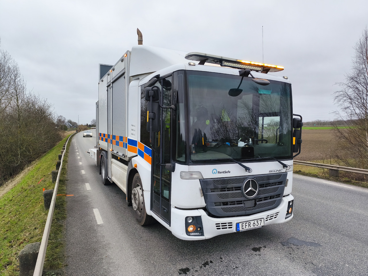 Mercedes-Benz Econic - Camion: photos 1 Mercedes-Benz Econic - Camion: photos 1