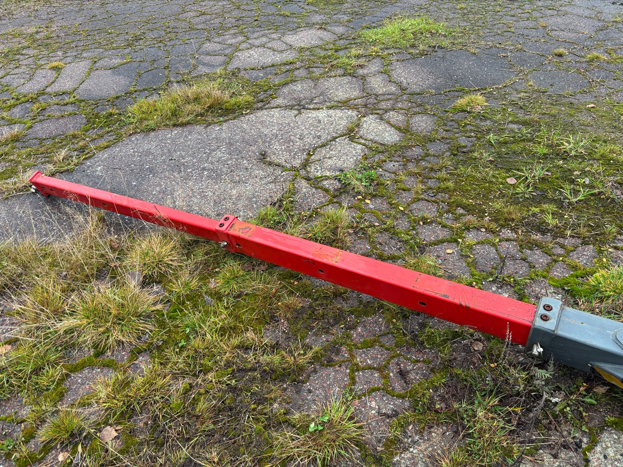 GA CJNB22 - Matériel de chantier: photos 1 GA CJNB22 - Matériel de chantier: photos 1