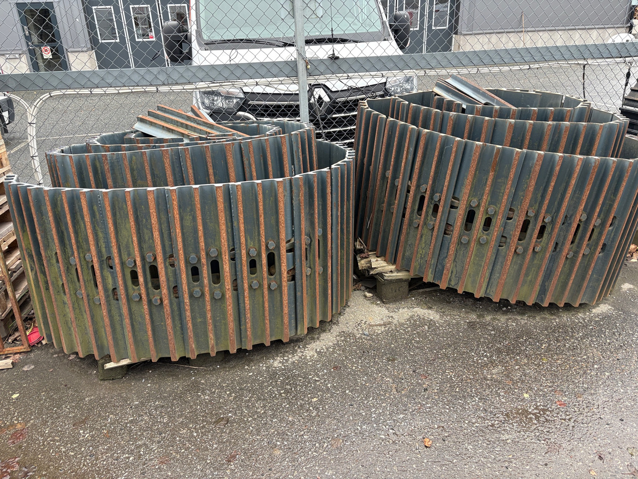 Hyundai HX300L - Matériel de chantier: photos 1 Hyundai HX300L - Matériel de chantier: photos 1