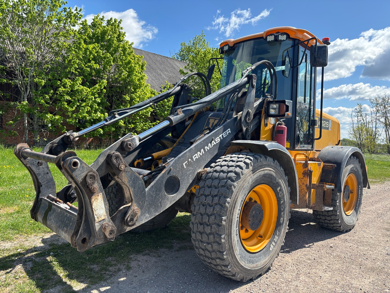 JCB 412 S - Chargeuse sur pneus: photos 1 JCB 412 S - Chargeuse sur pneus: photos 1