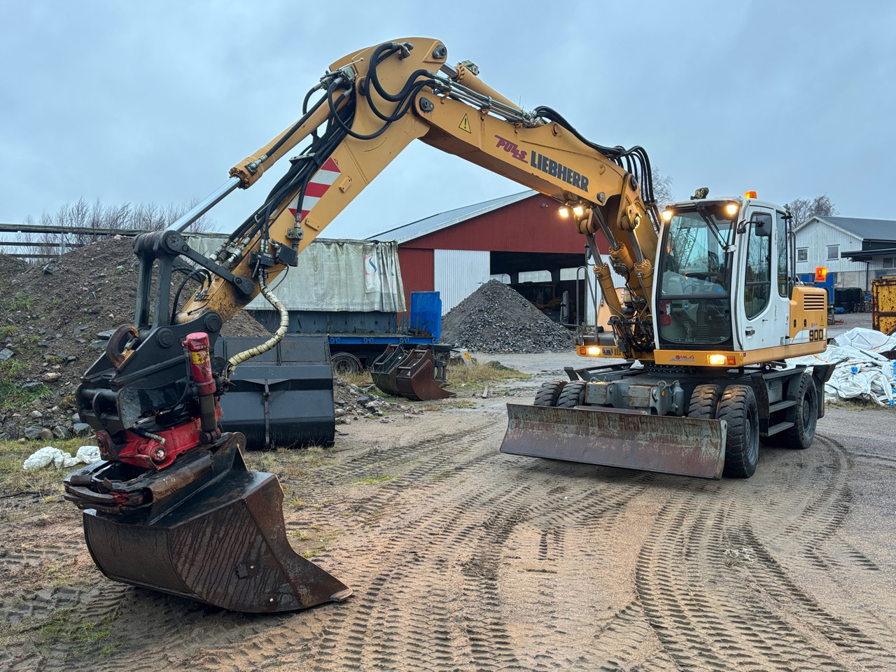 Liebherr A900C - Pelle: photos 1 Liebherr A900C - Pelle: photos 1