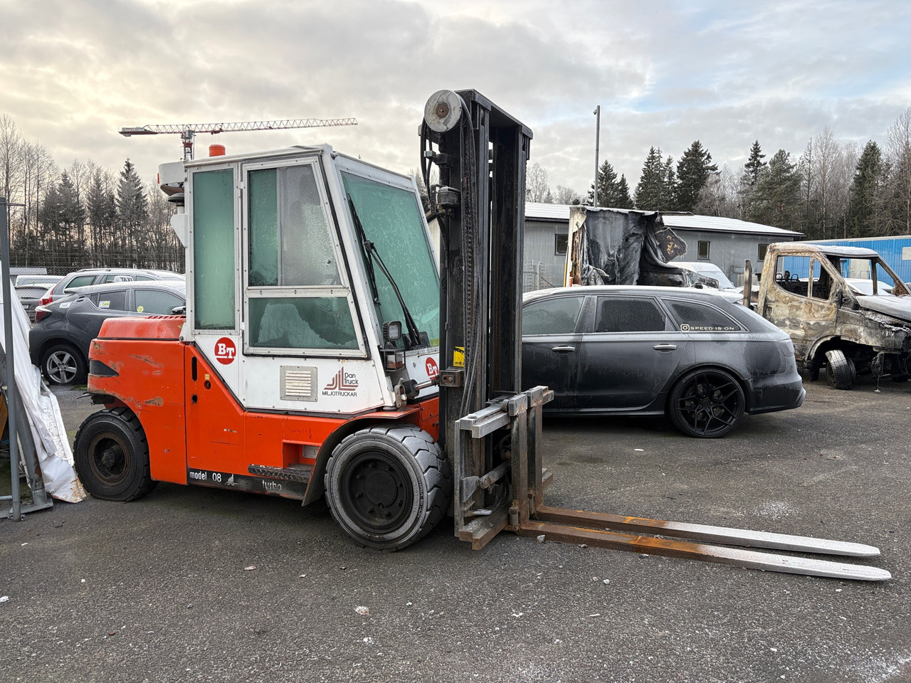 BT 08 - Matériel de manutention: photos 1 BT 08 - Matériel de manutention: photos 1