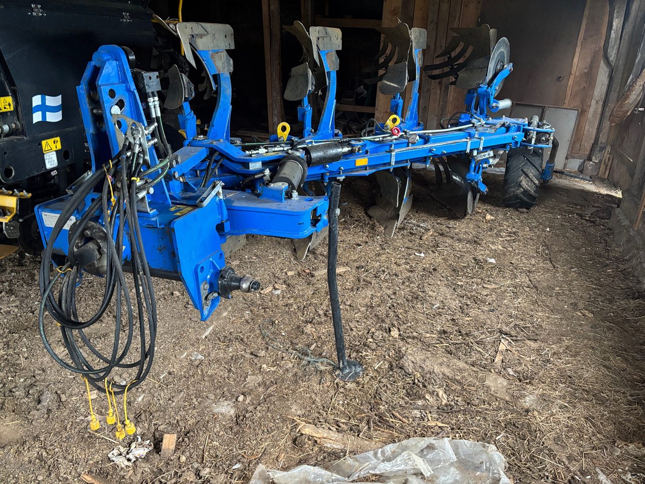 New Holland PLGF - Charrue: photos 1 New Holland PLGF - Charrue: photos 1