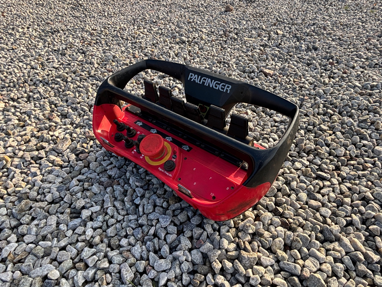 Palfinger 961 - Matériel de chantier: photos 1 Palfinger 961 - Matériel de chantier: photos 1