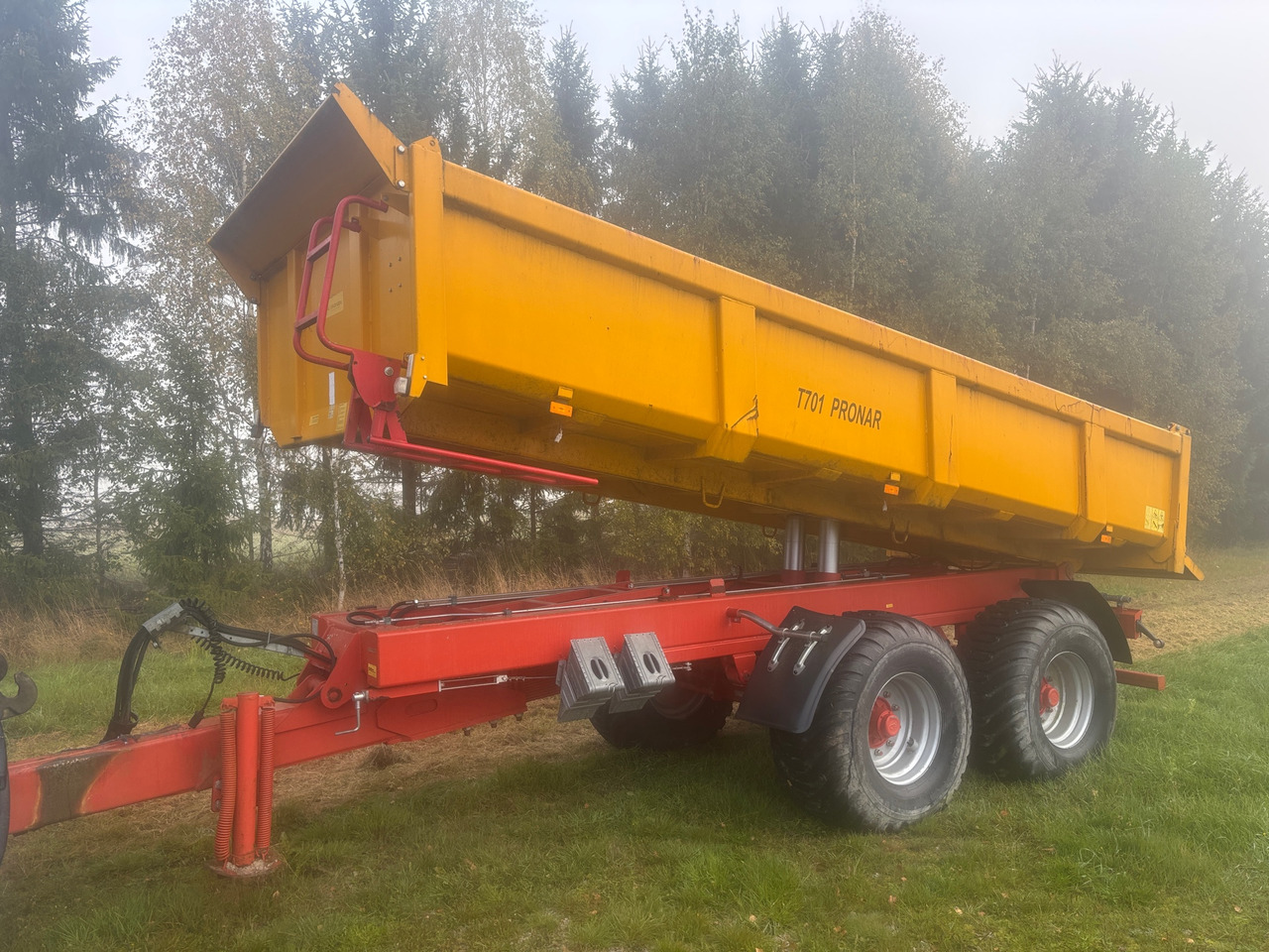 Pronar T701 - Remorque agricole: photos 1 Pronar T701 - Remorque agricole: photos 1
