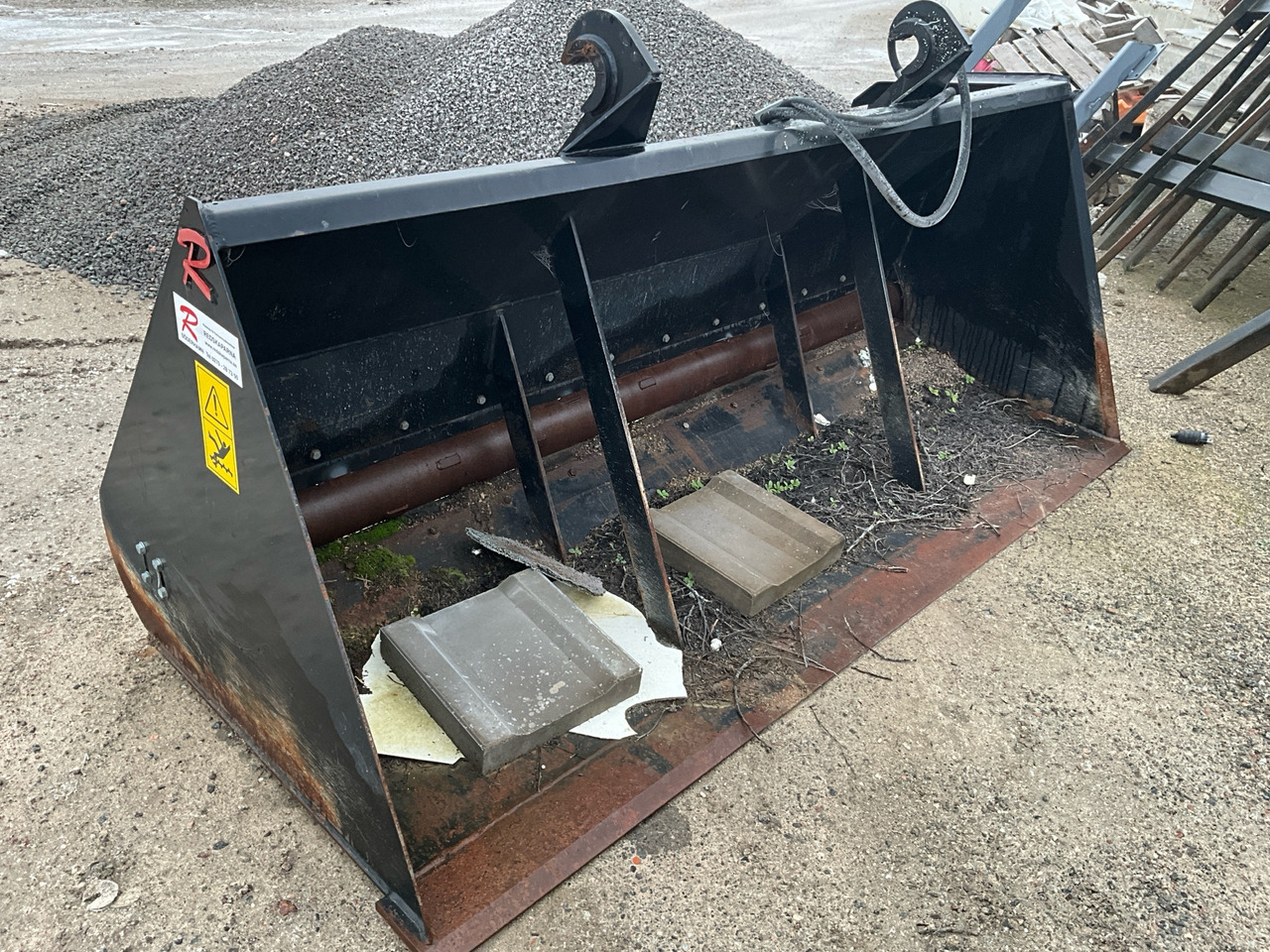 Redskaparna SS1.4H - Epandeur de sable: photos 1 Redskaparna SS1.4H - Epandeur de sable: photos 1