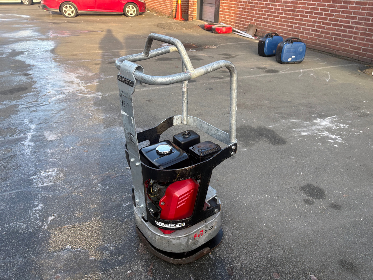 Swepac FR95 - Plaque vibrante: photos 1 Swepac FR95 - Plaque vibrante: photos 1