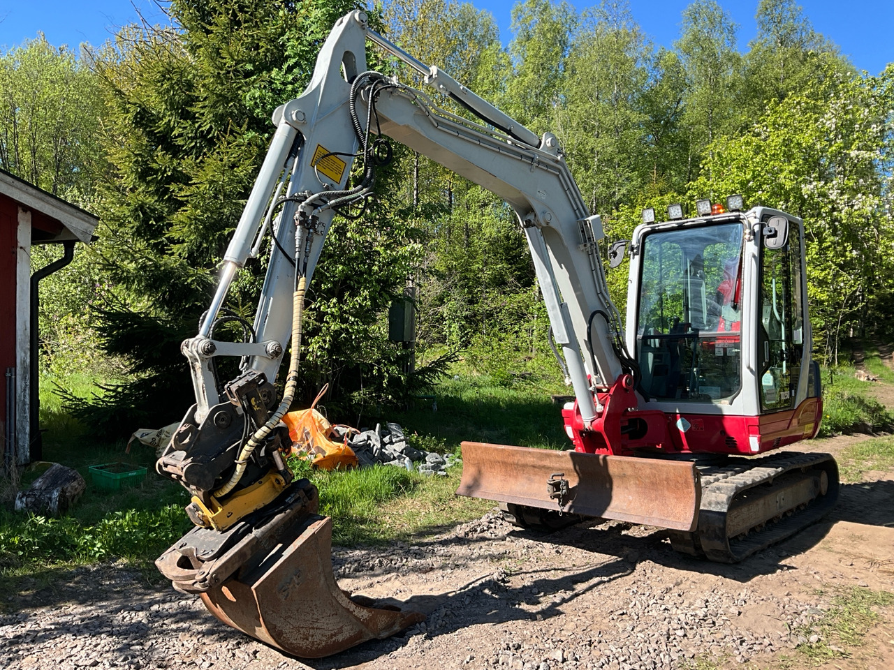 Takeuchi TB250 - Pelle: photos 1 Takeuchi TB250 - Pelle: photos 1