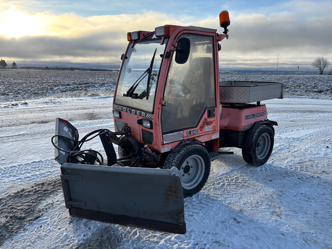 Holder C 203 - Véhicule de voirie/ Spécial: photos 1 Holder C 203 - Véhicule de voirie/ Spécial: photos 1