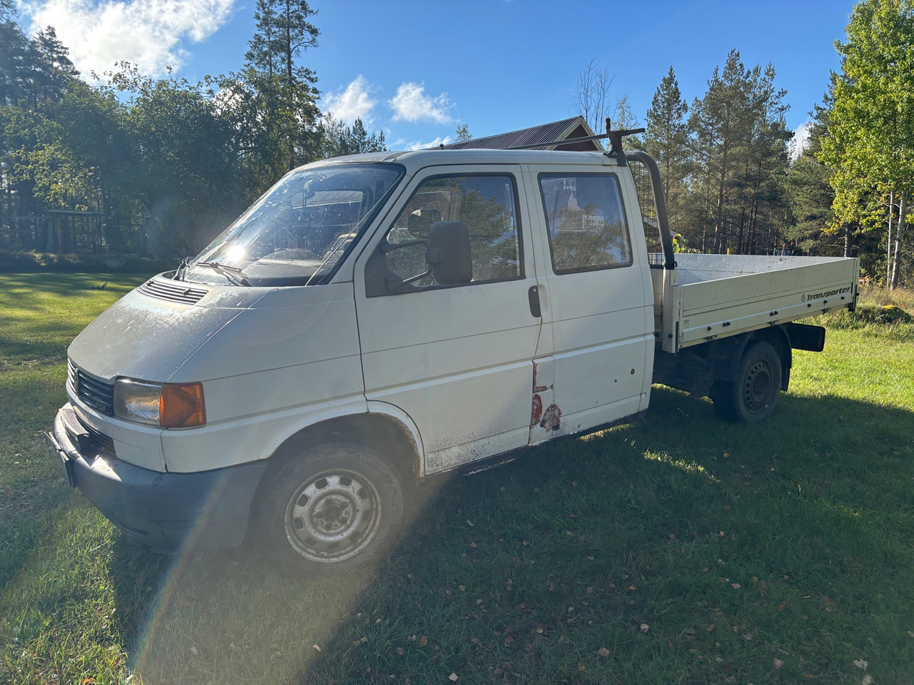 Volkswagen Transporter 2.5 TDI - Camion plateau: photos 1 Volkswagen Transporter 2.5 TDI - Camion plateau: photos 1