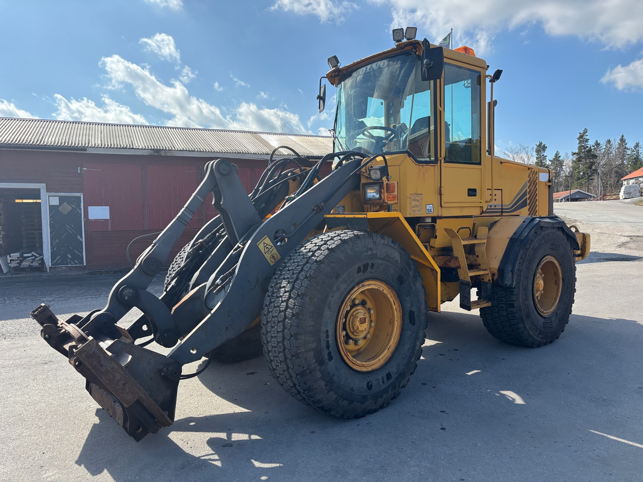 Volvo L70D - Chargeuse sur pneus: photos 1 Volvo L70D - Chargeuse sur pneus: photos 1
