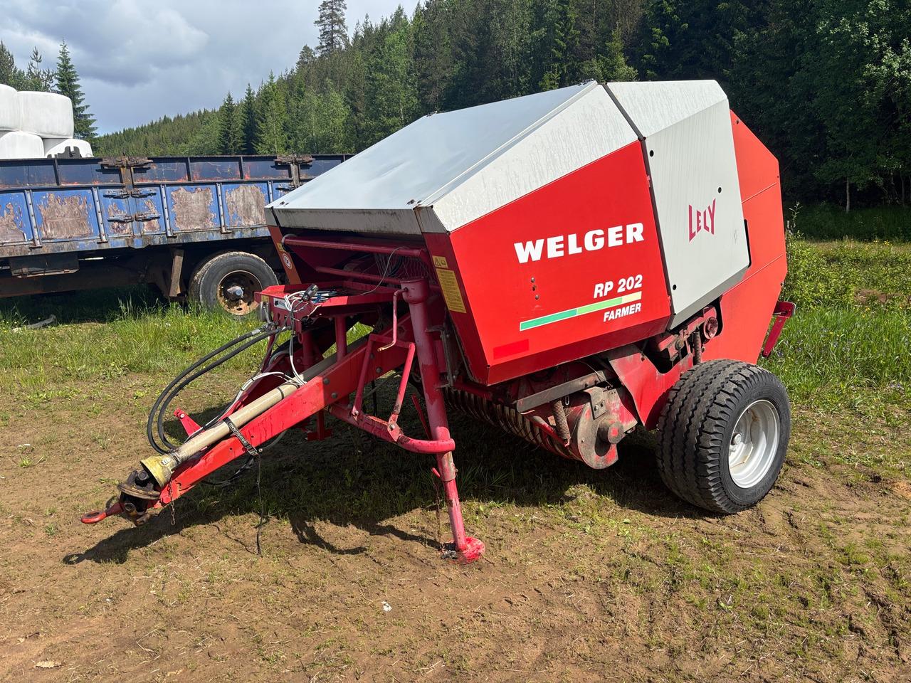 Welger RP 202 Farmer - Presse à balles rondes: photos 1 Welger RP 202 Farmer - Presse à balles rondes: photos 1