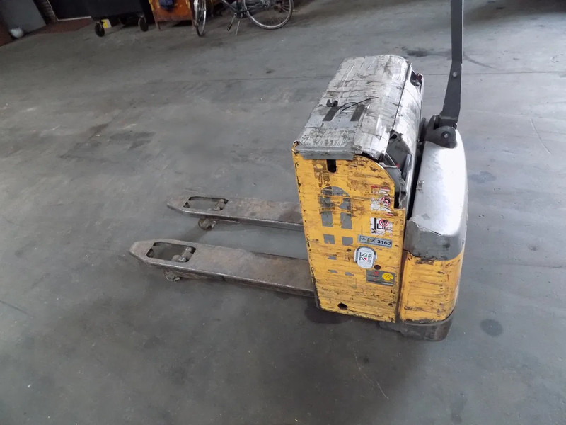 Atlet electrick lift choice off 3 pieces accu - Chariot élévateur électrique: photos 4 Atlet electrick lift choice off 3 pieces accu - Chariot élévateur électrique: photos 4