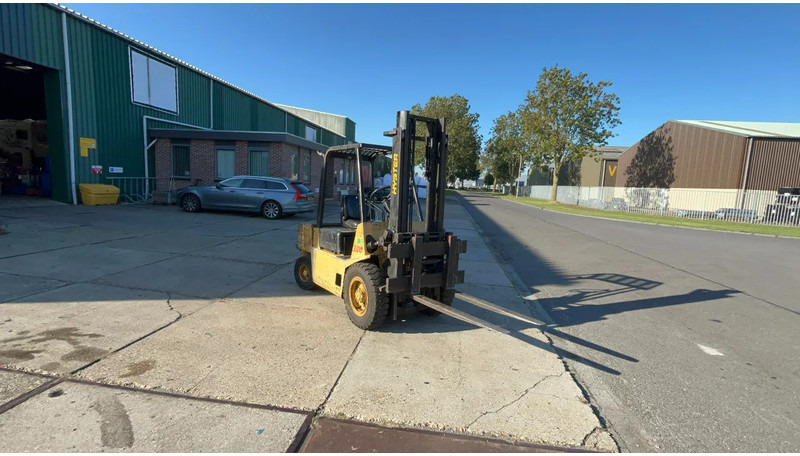 Hyster Hyster H 3.00 XL Hyster H 3.00 xl - Chariot élévateur diesel: photos 1 Hyster Hyster H 3.00 XL Hyster H 3.00 xl - Chariot élévateur diesel: photos 1