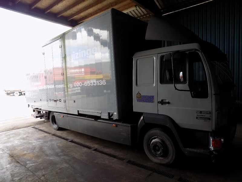 MAN 12 - Camion fourgon: photos 2 MAN 12 - Camion fourgon: photos 2