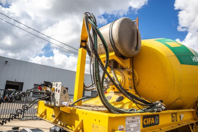 Cifa BETON MIXER/MALAXEUR/MISCHER 12M3 - STEERING AXLE - Semi-remorque malaxeur: photos 5 Cifa BETON MIXER/MALAXEUR/MISCHER 12M3 - STEERING AXLE - Semi-remorque malaxeur: photos 5