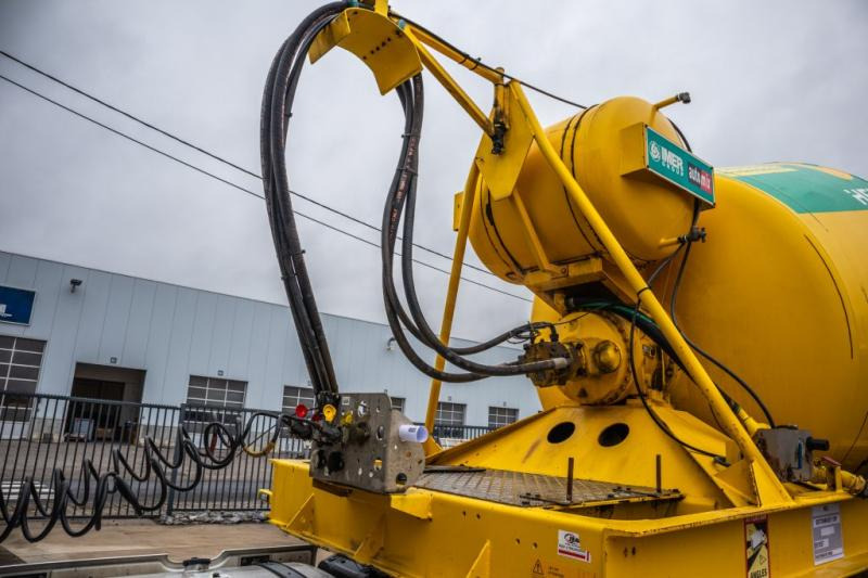 Imer BETON MIXER/MALAXEUR/MISCHER-10M3- STEERING AXLE - Semi-remorque malaxeur: photos 5 Imer BETON MIXER/MALAXEUR/MISCHER-10M3- STEERING AXLE - Semi-remorque malaxeur: photos 5