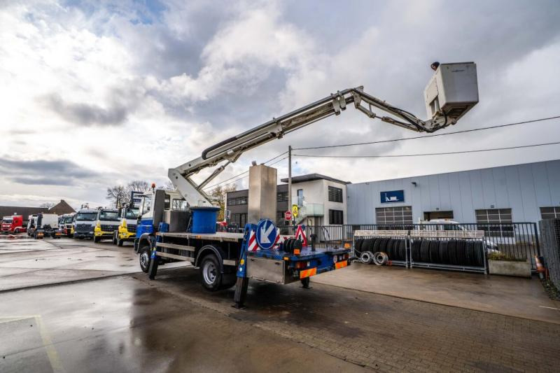 Iveco 130E18 + COMET 165 TA - Camion avec nacelle: photos 4 Iveco 130E18 + COMET 165 TA - Camion avec nacelle: photos 4