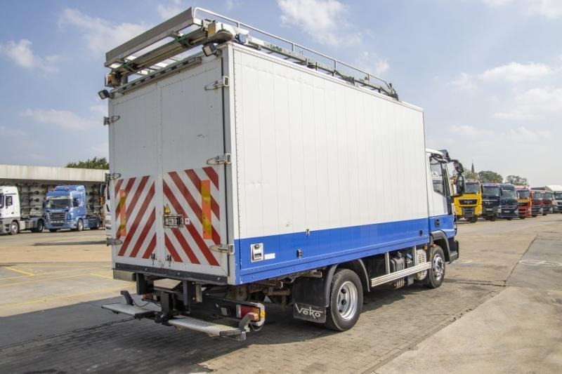 Iveco EUROCARGO 90E18- E5 +Porte-bagages réglable - Camion fourgon: photos 3 Iveco EUROCARGO 90E18- E5 +Porte-bagages réglable - Camion fourgon: photos 3